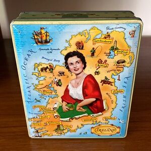VTG ‘50s Ireland Map Candy Tin